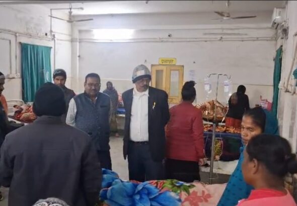वाड्रफनगर मनबासा स्कूल में छात्राओं के बेहोश होने की खबर