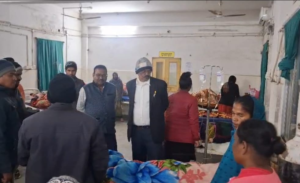 वाड्रफनगर मनबासा स्कूल में छात्राओं के बेहोश होने की खबर